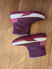 Load image into Gallery viewer, Lands End Boots Kids 2