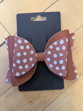 Load image into Gallery viewer, Vegan Leather Hair Bows