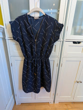 Load image into Gallery viewer, J for Justify Blue Arrow Dress S