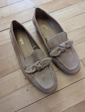 Load image into Gallery viewer, J.Crew Thea Loafer 6.5