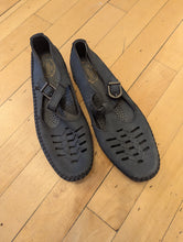 Load image into Gallery viewer, Dexter Mary Jane Flats 7.5