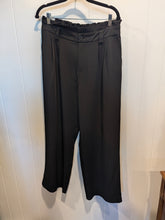 Load image into Gallery viewer, Jilluso, Black Dress Trouser - XL