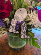 Load image into Gallery viewer, Western Wood Earrings