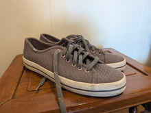 Load image into Gallery viewer, Keds Kickstart Low-Top Sneakers 9