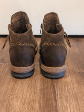 Load image into Gallery viewer, Børn Tavar Distressed Leather Ankle Boots 9
