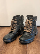 Load image into Gallery viewer, Josef Seibel Sandra 14 Leather Boots 39