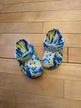 Load image into Gallery viewer, Crocs Blue/Green Tie Dye 8