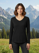 Load image into Gallery viewer, Horny Toad Black V Neck Long Sleeve Shirt Womens size M