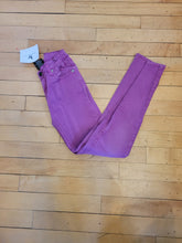 Load image into Gallery viewer, Vigoss Pink Pants Size 12
