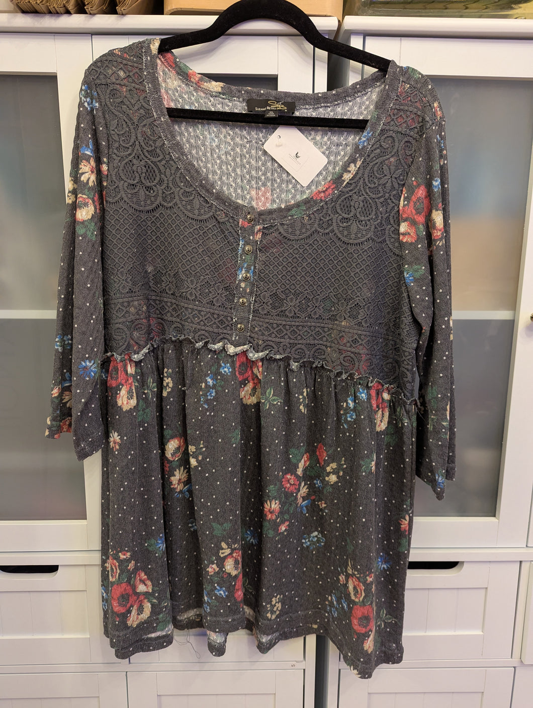 Suzanne Betro XL Floral 3/4 shirt
