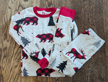 Load image into Gallery viewer, Childrens Place Bear Pajamas Size 6
