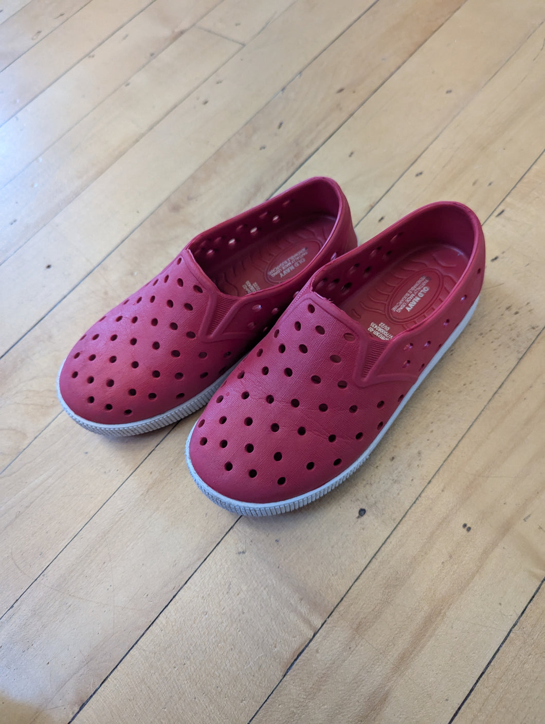 Old Navy Red Summer Shoes 9