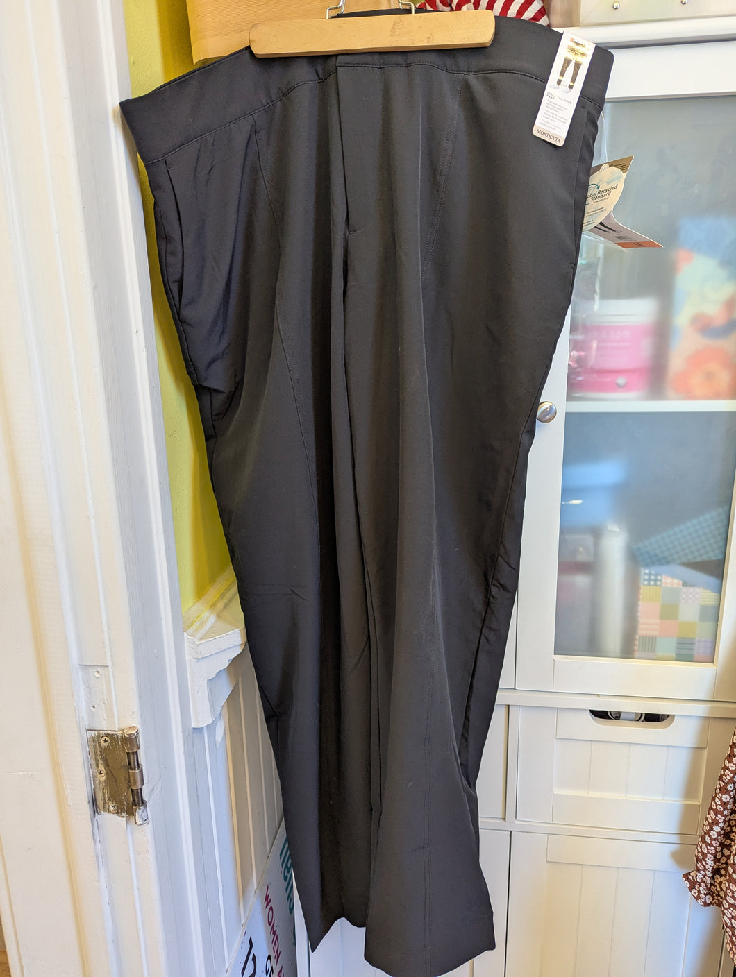 Mondetta Black Pants 16 BNWT