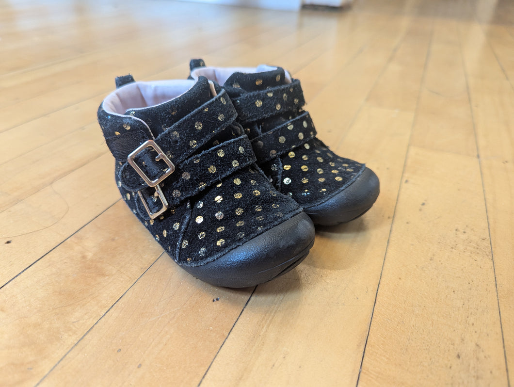 Stride Rite Black Booties 6M