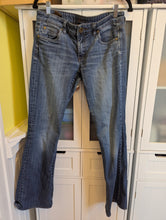 Load image into Gallery viewer, KUT Jeans 6

