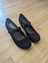 Load image into Gallery viewer, Black Dansko Mary Jane&#39;s 41
