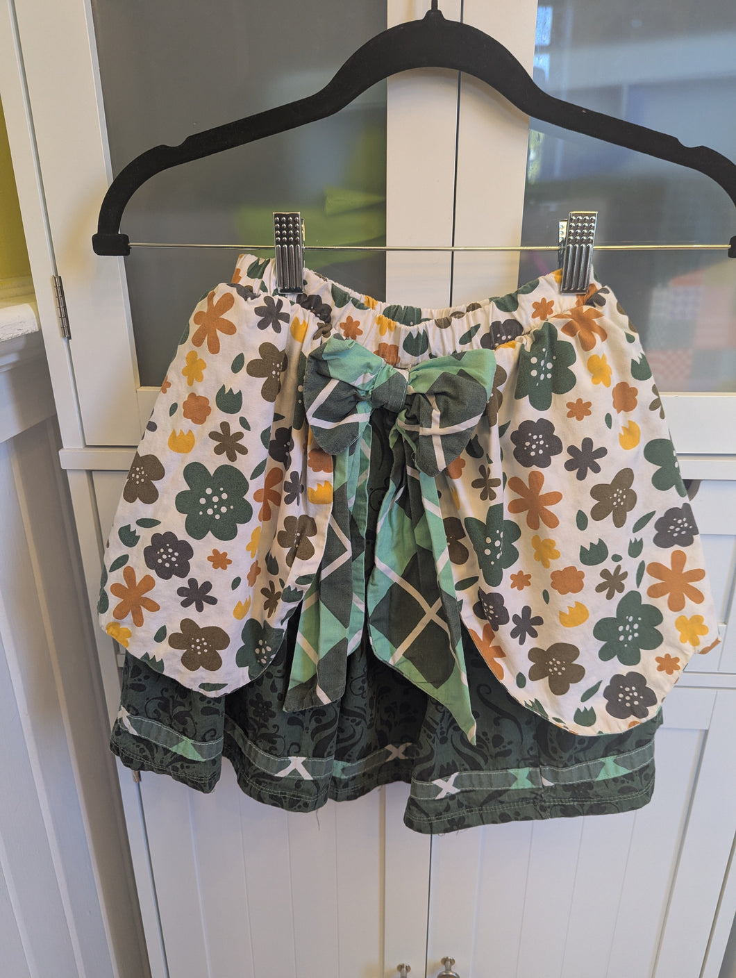 Jelly the Pug Green Skirt 10
