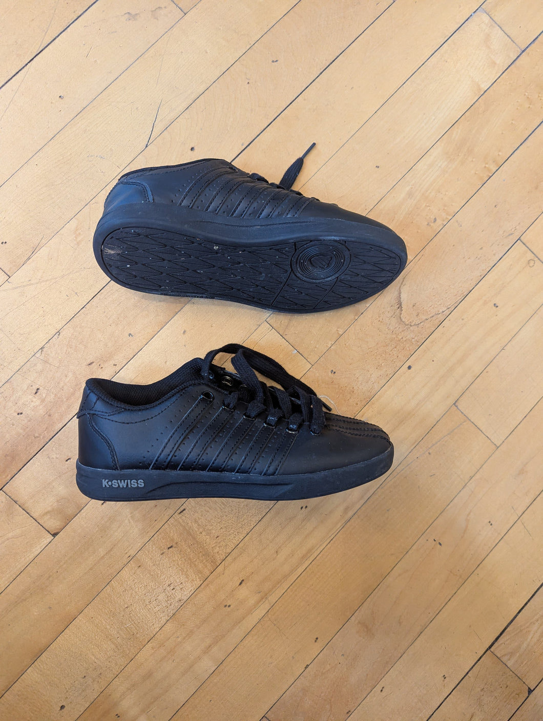 K Swiss Black Tennis Shoes Kids 3.5