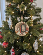 Load image into Gallery viewer, Hens &amp; Chicks Ornaments
