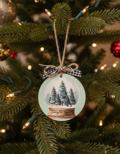 Load image into Gallery viewer, Hens &amp; Chicks Ornaments
