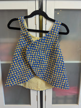 Load image into Gallery viewer, Vintage Blue Floral Smock Top 3-4
