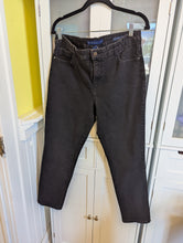 Load image into Gallery viewer, Bandolino Black "Amy" Jeans 14
