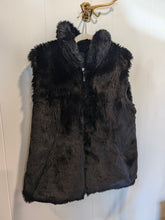 Load image into Gallery viewer, Coldwater Creek Reversable faux-fur Zip-up vest Jet Black - XL
