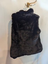 Load image into Gallery viewer, Coldwater Creek Reversable faux-fur Zip-up vest Jet Black - XL
