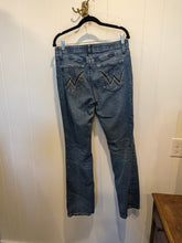 Load image into Gallery viewer, Q-Baby No Gap Waitband Blue Jeans - 18X36
