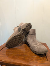 Load image into Gallery viewer, Teva Taupe Suede Ankle Boots 8.5
