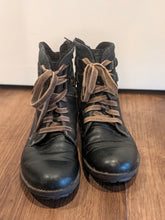 Load image into Gallery viewer, Josef Seibel Sandra 14 Leather Boots 39
