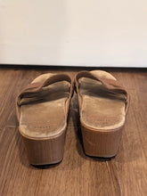 Load image into Gallery viewer, Dansko Sunny Leather Slide Sandals 39
