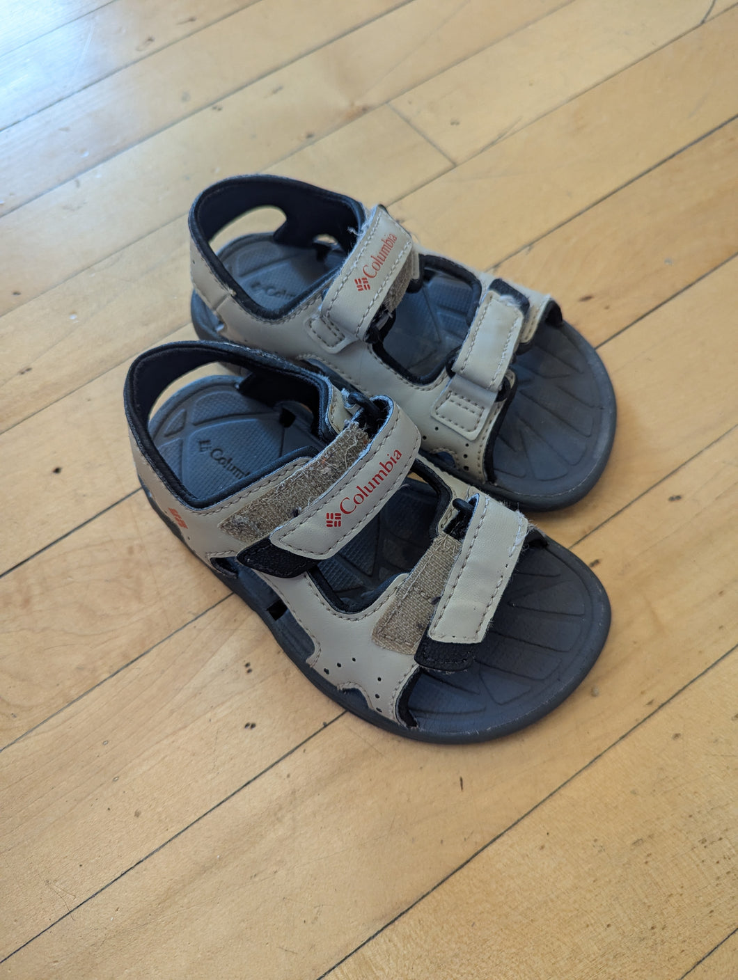 Columbia Sandals size 9