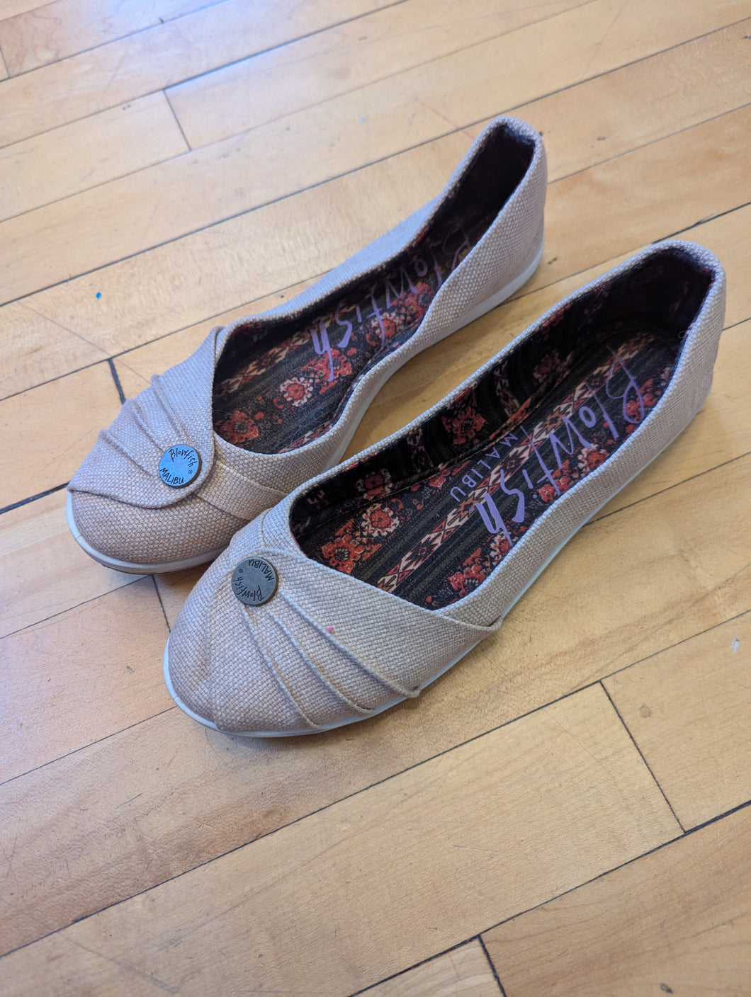 Blowfish Khaki Flats 8