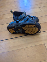 Load image into Gallery viewer, Keens Blue Sandals 6
