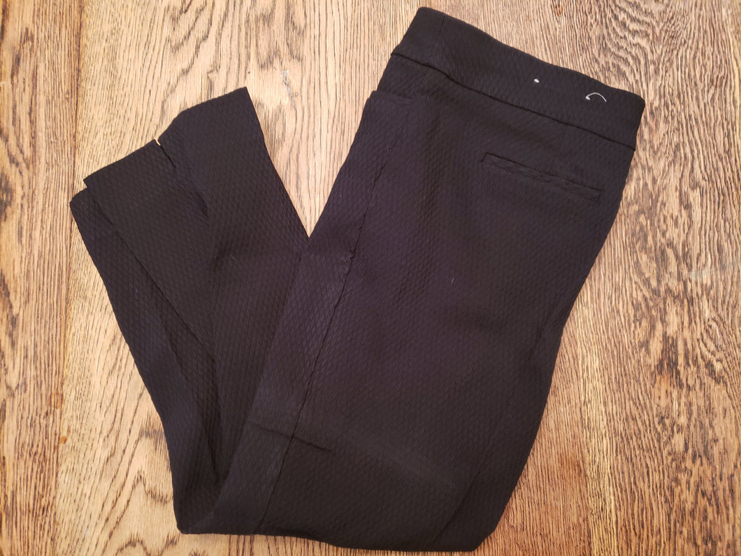 Chico's Black Textured Crop Pants size 2/12