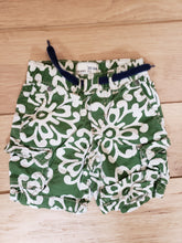 Load image into Gallery viewer, Old Navy Green Cargo Shorts boys size 2t
